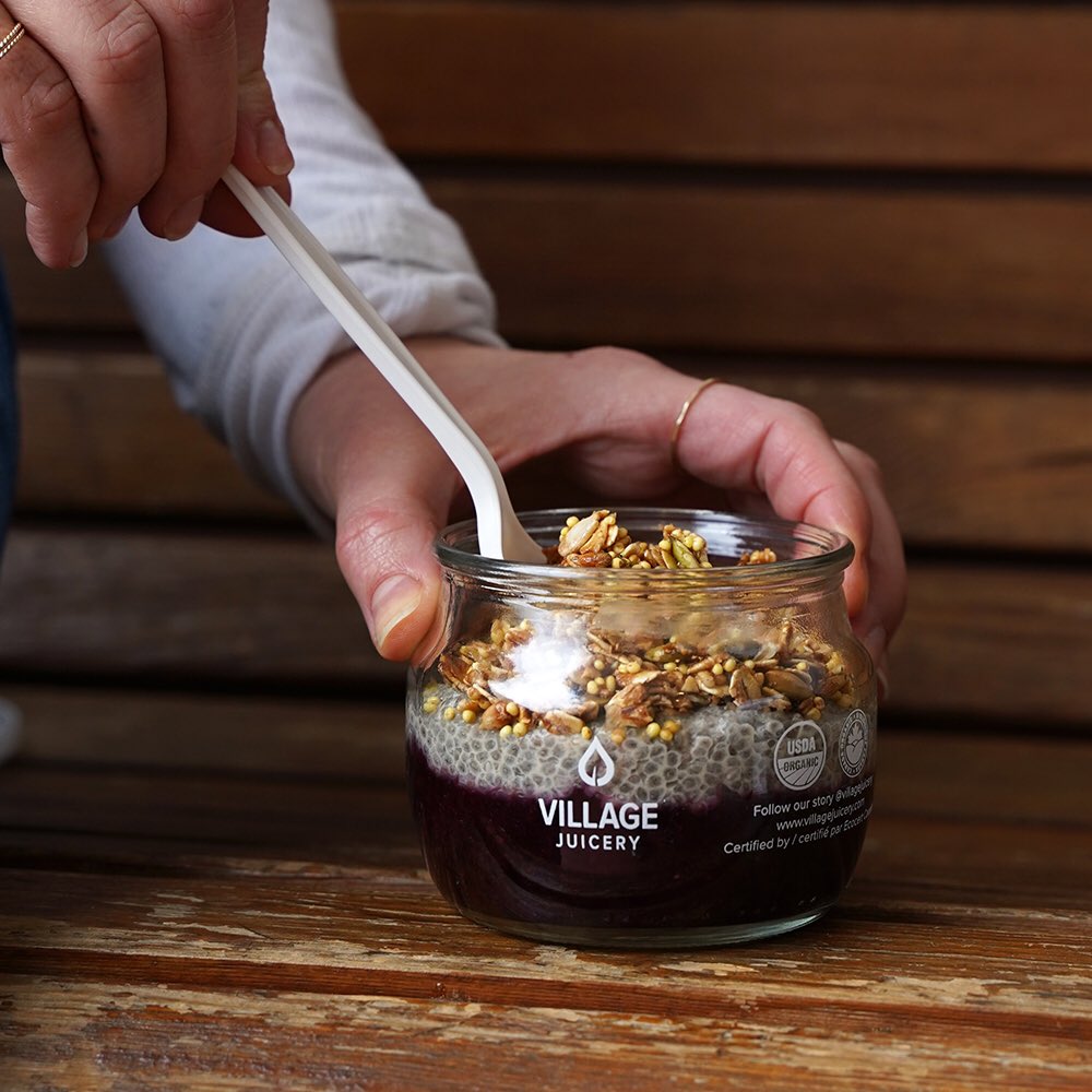 thegreenjarshop's tweet photo. 3 new flavours available on the 24th!
-Strawberry Dream Jar
-Blueberry Chia Jar
-Peanut Butter Oat Jar
Order before 3pm, for pick up the next day!
#breakfastjars #vegan #glutenfree #healthysnacks #thegreenjar #thegreenjarshop #ecofriendlyliving https://t.co/JczYNVbJVB