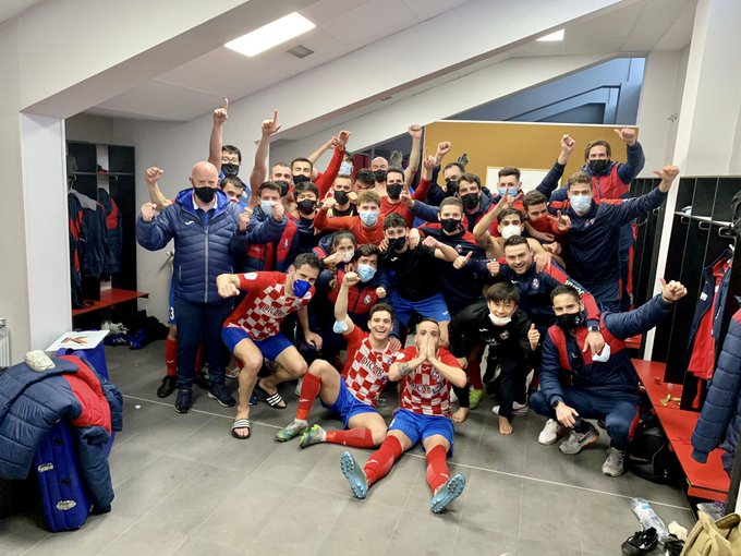 Siguetuliga's tweet photo. ¡Varios equipos de Tercera han certificado su presencia en la segunda fase por el ascenso a 2ªRFEF! 

📸 @sietevillas1930 @UDLlanera @TerrassaFC (@juanmamedina_) @cdibizaip https://t.co/qViWR8Kp2t