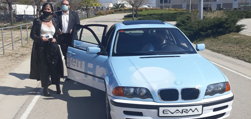 Pimec's tweet photo. 👏 Grans iniciatives! Avui des de @pimec hem assistit a la presentació del primer vehicle d’Hidrogen de l'empresa #EVARM, desenvolupat amb el suport d'@accio_cat
🚘 Un vehicle que utilitza Hidrogen Verd obtingut d’aigua reciclada i energia solar fotovoltaica https://t.co/9T6rtTTDnt