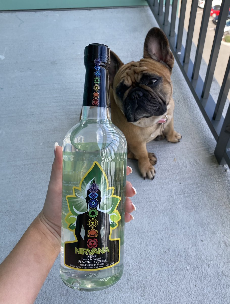 fatdogspirits's tweet photo. Grab your fat dog and your Nirvana Vodka! 😎🍸 

#fatdogspirits #vodka https://t.co/ZMwk0OK1Io