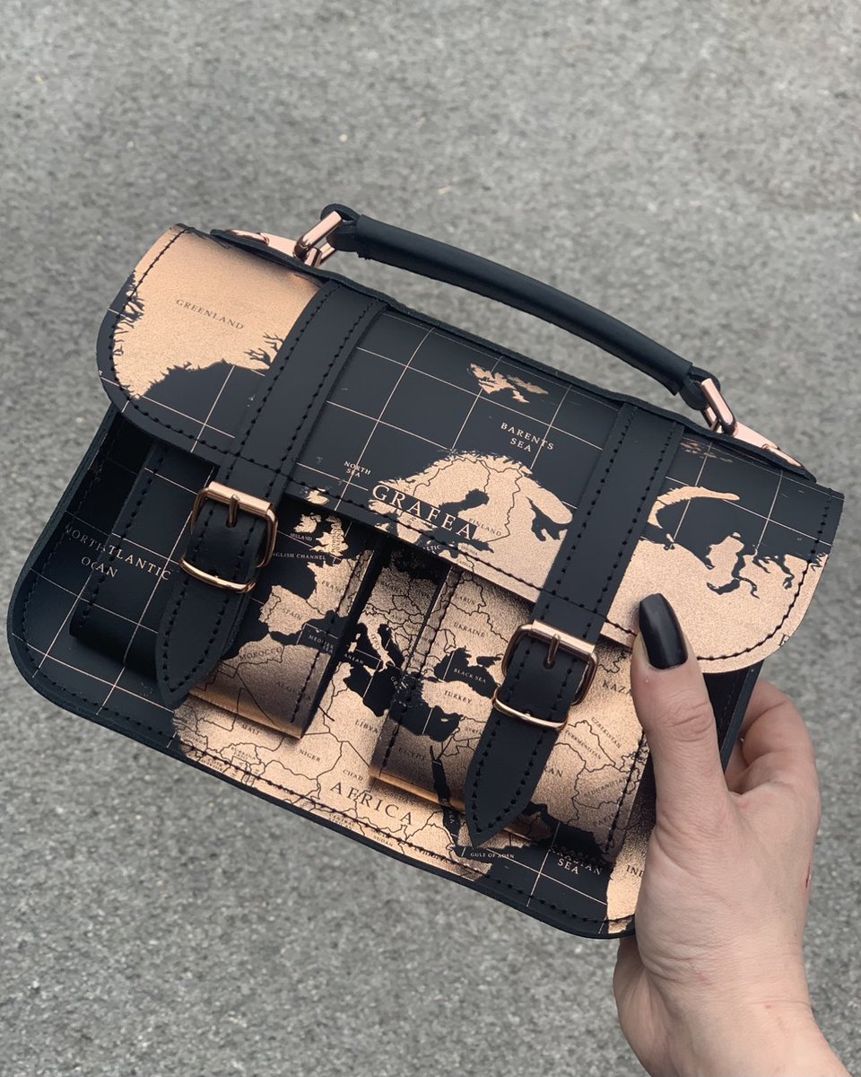 GRAFEA's tweet photo. Micro rose gold map 🖤  https://t.co/i0vNZMzkvl https://t.co/dRIPKVc9yt