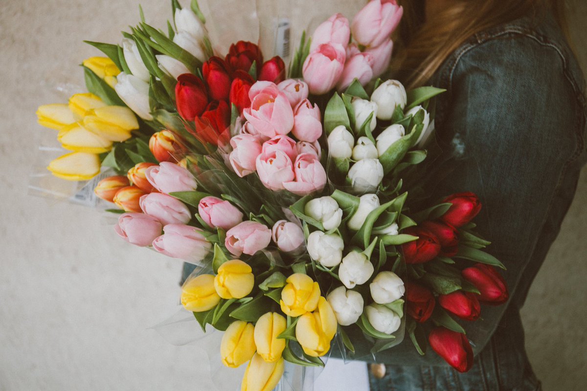 Happy Spring, Sisterhood! 🌷🌷 We love welcoming in this new season ☀️🌷💗. And it makes us so thankful for how we have been made NEW in Jesus! “Therefore, if anyone is in Christ, he is a new creation. The old has passed away; behold, the new has come.” 2 Cor 5:17