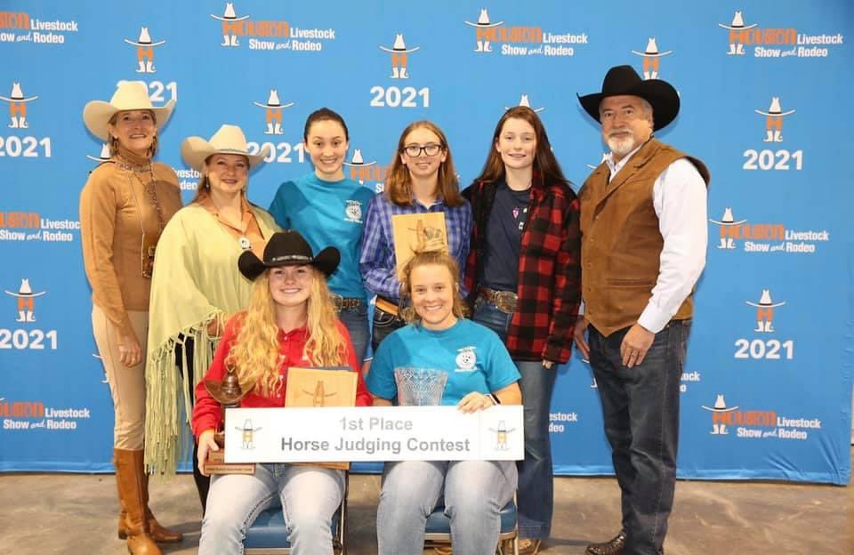 Congratulations to the CP FFA Horse Judging team who won first place at HLSR!! 🦄🐴🐎

We are SO proud of all of you!💙