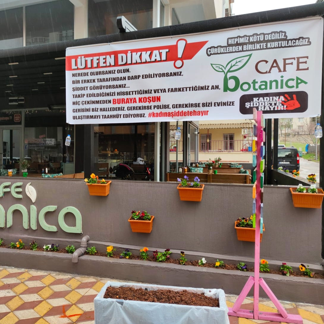 CAFE BOTANİCA olarak hayatımızın mihenk taşı tüm Kadınlarımızın yanındayız. Şartlar ne olursa olsun çürüklerden hep birlikte kurtulacağız. KADINA ŞİDDETE KARŞI HER PLATFORMADA VAR GÜCÜMÜZLE MÜCADELE EDECEĞİZ.Sevgilerimizle. @cafe_botanica_46 ailesi ❤
#istanbulsozlesmesiyasatir