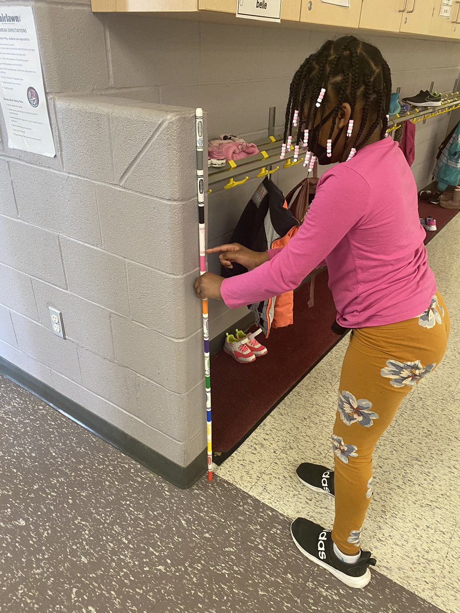 MsGhazi2's tweet photo. Measuring things around the classroom using non-standard units of measurement! https://t.co/apTJgddG3q