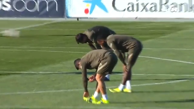 موسى ديمبيلي لاعب أتلتيكو مدريد تعرض للإغماء في التدريبات بسبب انخفاض في ضغط الدم