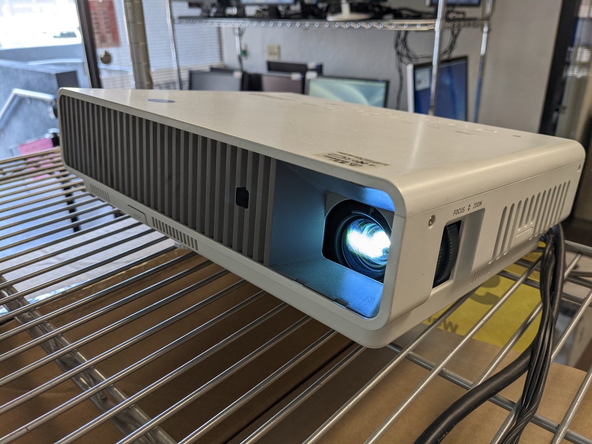 ResellElectronics tweet media