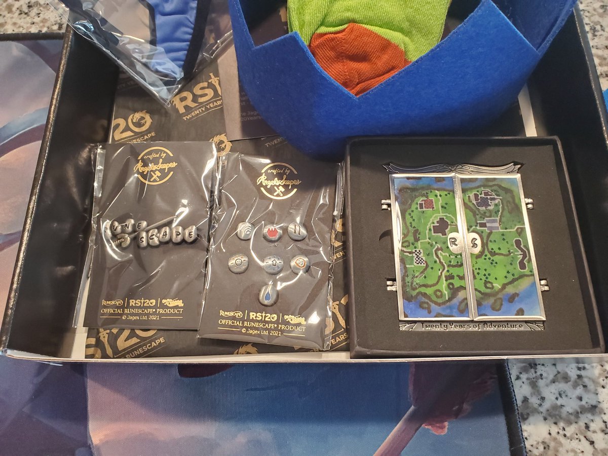 TierZoo's tweet photo. This was such a sweet surprise to find in my mailbox this morning 😭♥️ thanks for an amazing 20 years @OldSchoolRS, here's to 20 more! https://t.co/KnqU8sP0Ri