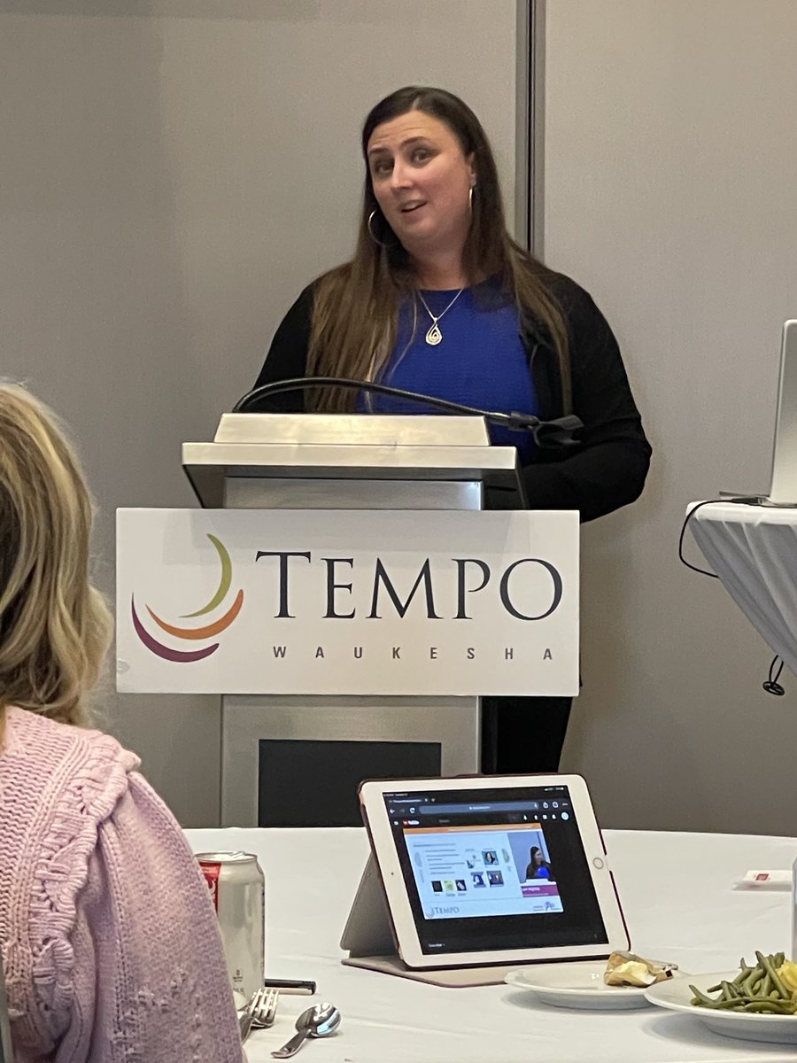 smwysocki's tweet photo. Lori Higby of ⁦@KeystoneClick⁩ presenting to ⁦@TempoWaukesha⁩.  The Art &amp; Science of Podcasting.  Thanks Lori! https://t.co/Mi7diY87U2