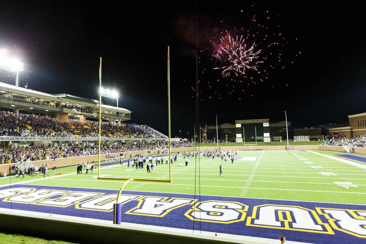 jaytoohype12's tweet photo. Excited to announce that I will be furthering my Academics and Athletic career at The University of Mary Hardin-Baylor 🟡🟣⚔️.                               @CoachNealPar @CoachWinger @CruFootball #GoCru https://t.co/uOkZG8Tnrg