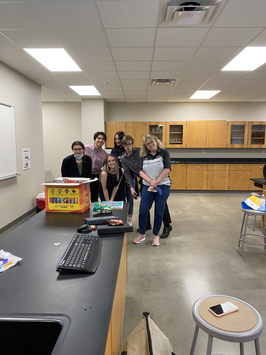 Poetry and Prose finished up the first round. Posing and waiting on results. #DistrictUIL @EastTexCraw <a href="/TLRedRaiders/">Tyler Legacy High School</a>
