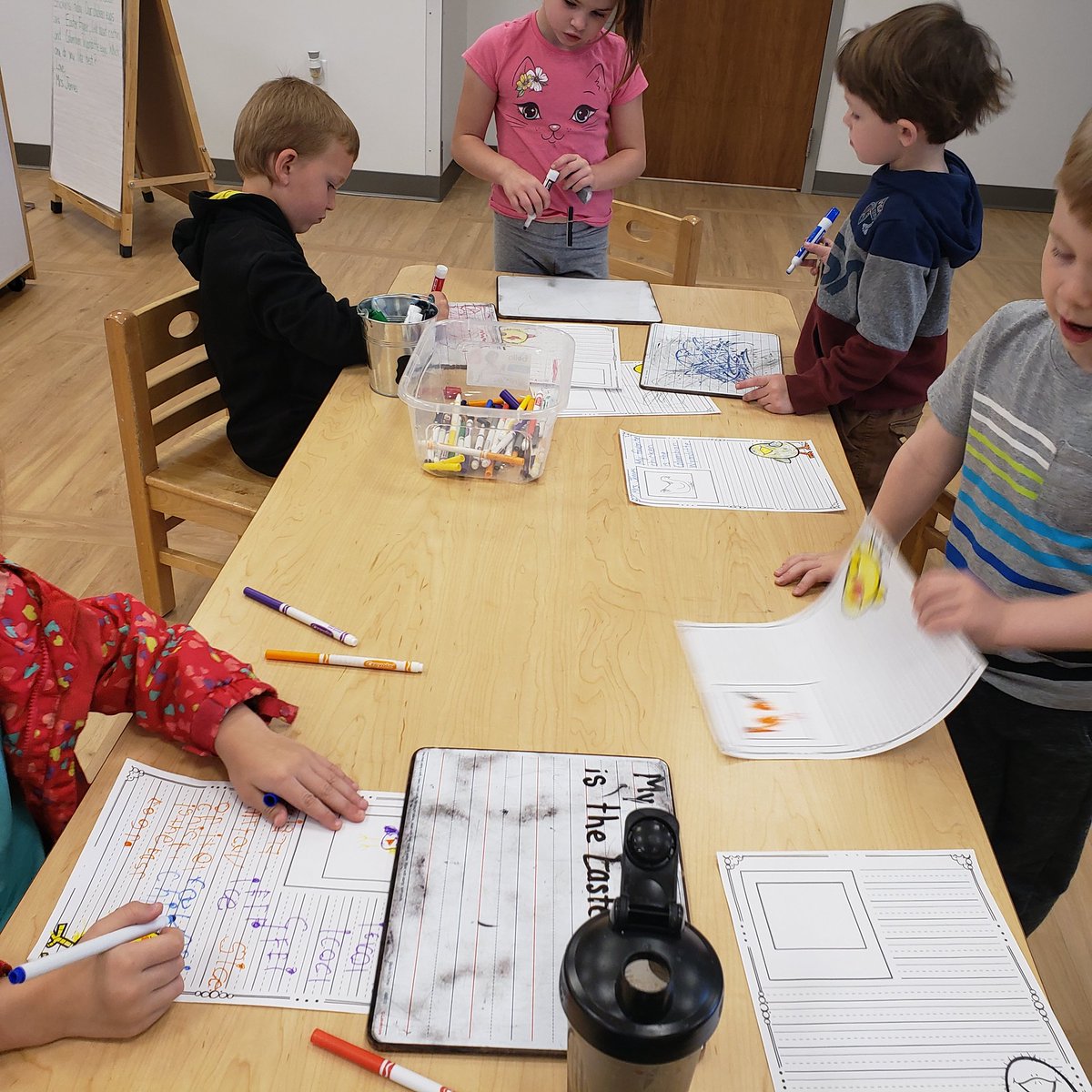 AprilJemes's tweet photo. Today we looked at pictures of each type of chicken we are incubating during our brainsmart start. During centers some children chose to write about them. Some drew pictures and wrote their name and dictated their sentence. Others copied words from our chart.  #liltrojans https://t.co/yjZBgdANkH
