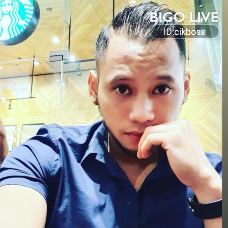 ainaawi's tweet photo. Come and see 😎Cikboss❌ᴘʟᴀʏᴇʀ's LIVE in #BIGOLIVE: salam  https://t.co/98ReX7c8D0 https://t.co/9QOxgrlaph https://t.co/ix8YU1W3Dy
