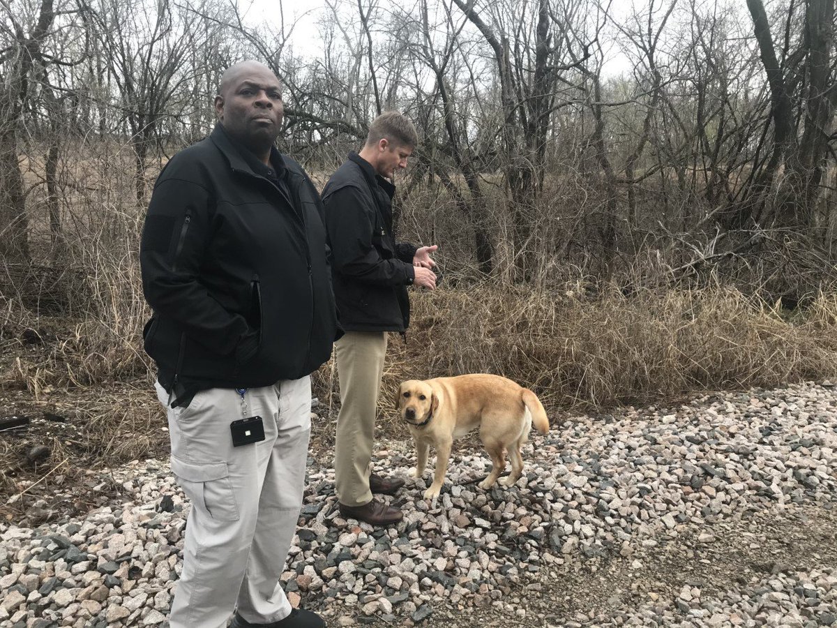 Some days at work are just cooler than others. Today out by the tracks looking around with one of our people friendly K-9 officers  😀🚂👍