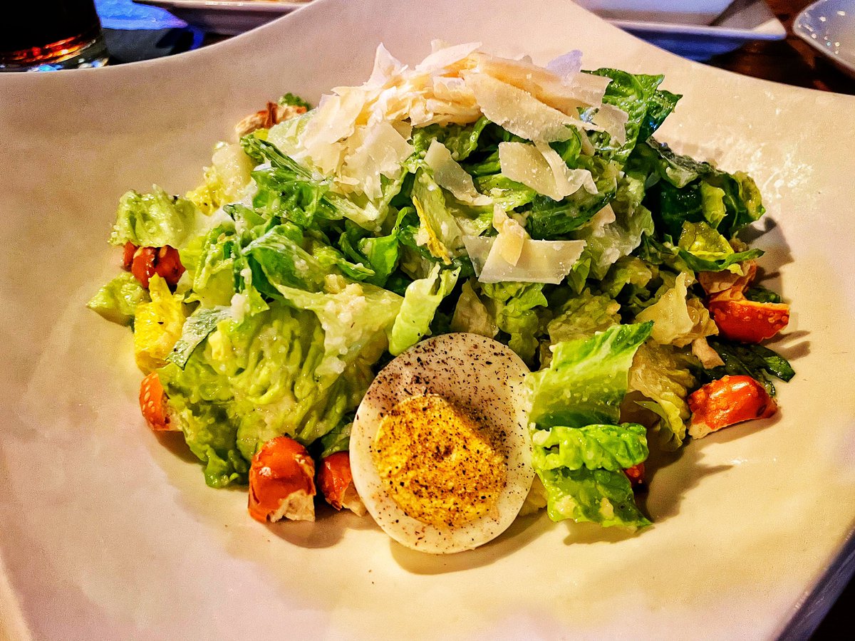 Sarah_sah_sass's tweet photo. Another delicious meal #stuffedavacado #tunatartare #caesarsalad https://t.co/sPmj7aIrcI