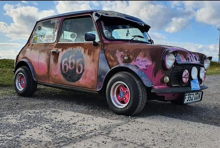 ratandcustoms's tweet photo. Absolutely love the attention to detail this little mini has! 😎👌🏻
Owner IG: @samflood85 🔧
👉🏻Follow @ratandcustoms 👈🏻
Merch avaliable at https://t.co/PjoEw012ET 🤙🏻
#classicmini #classicminis #originalmini #minicooper #oldmini #ratlook #ratrod #ratstyle #rustypaint #ratandcusoms https://t.co/aaBkGc7rjf