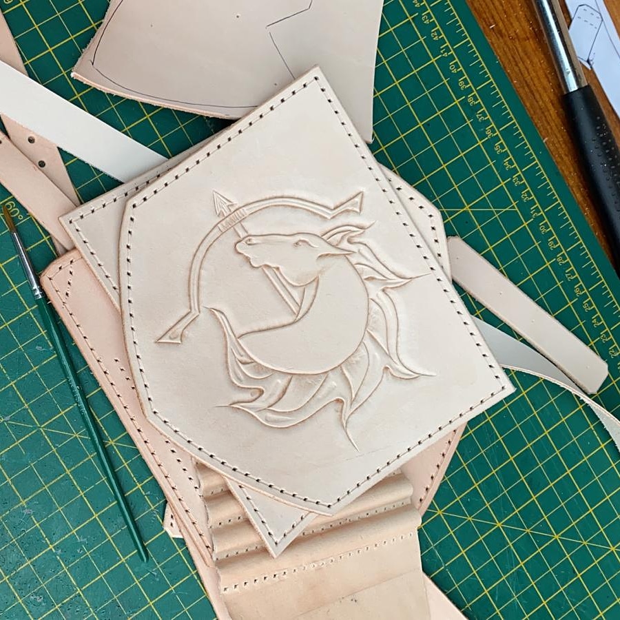 CotteswoldMA's tweet photo. Something new in the pipeline from @TrevRCL #horsebackarchery #quiver #customleatherwork #shopsmallbusiness https://t.co/quv3o44puq