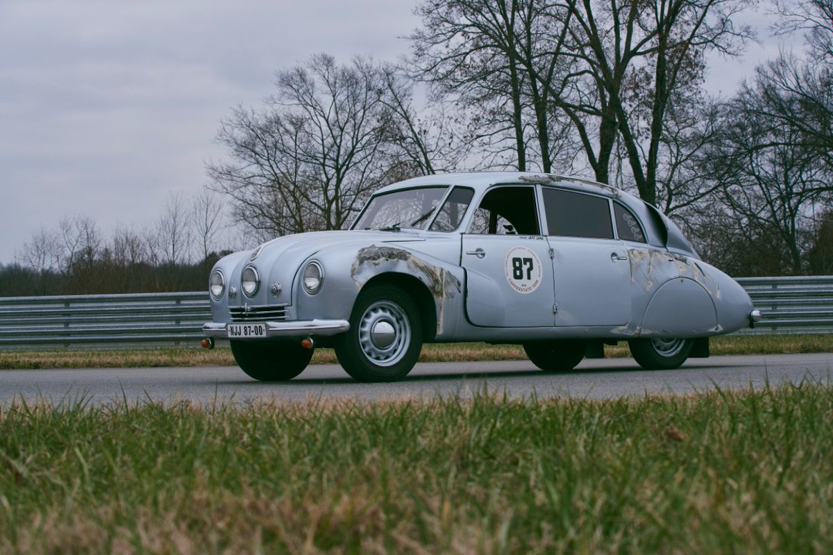 LaneMotor's tweet photo. If you've been in to visit recently, you may have seen the Tatra T87 all scraped up and wondered what happened. Here's the story behind it: https://t.co/AuK5paOHTt https://t.co/1lyQZ7fp65