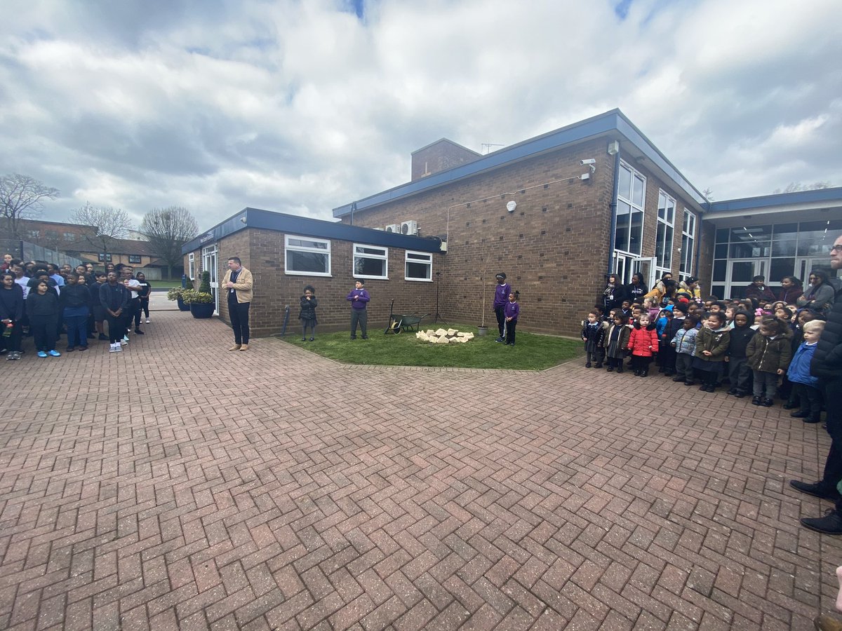 ASMATBham's tweet photo. As a symbol of new beginnings some of the House Captains at St Thomas planted a tree of remembrance #nationaldayofreflection https://t.co/b8MVkKqJsM