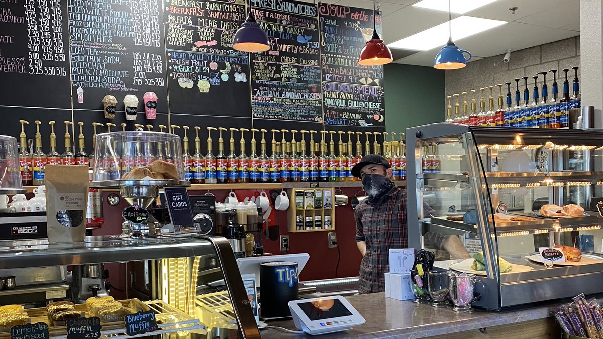 hendersonlibs's tweet photo. The Coffee Press, located inside the #PaseoVerdeLibrary, is back open with limited indoor seating. Stop by for a yummy drink or treat! โ๏ธ๐ฅค๐ฅช๐ฅ๐ฅฏ๐ช
Food and drink are currently not allowed in the library, so please enjoy these outside or in the cafรฉ.
#supportsmallbusiness https://t.co/gPg2Nl4R6s