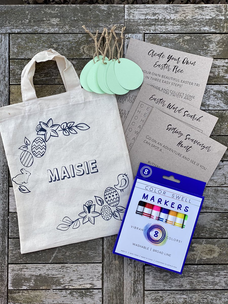 🐣 Kids Easter Activity Bags 🐣 Personalised totes, for colouring in and drawing on, filled with fun activities - on the website now! 
#eastergifts #entertainthekids #supportsmallbusiness