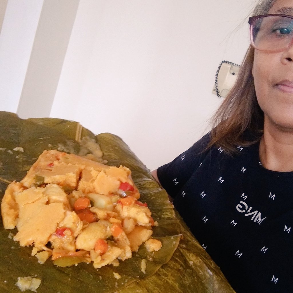 liliandeluque's tweet photo. Between the sessions #ICANN70 I made like a #ICANNchef a typical Colombian dish is a tamal, hayaca or pastel, its name depends on the region of Colombia. It is also a typical Venezuelan dish #ALAC70 #LACRALO https://t.co/CKoNclKvRL