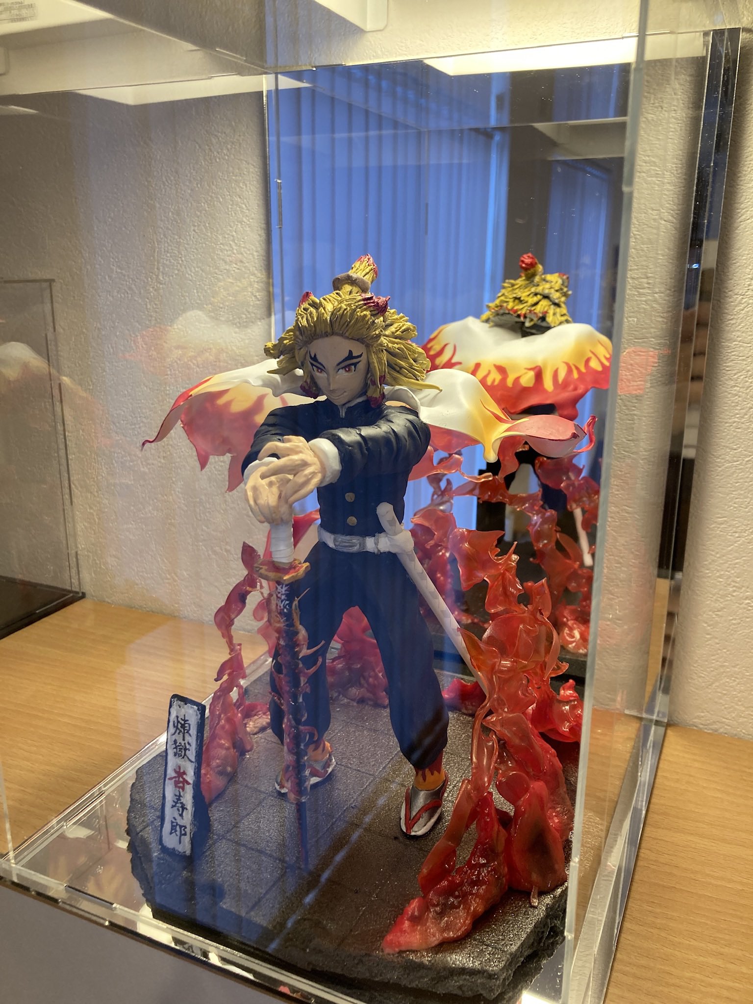 ひろぽん 煉獄さんが好きすぎて初めてフィギュア作ってみました 顔がなんか違う感じがするけど フィギュア ジオラマ 鬼滅の刃 煉獄杏寿郎 T Co svaoan8m Twitter