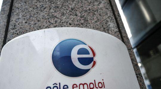 LEXPRESS's tweet photo. "Mieux vivre cette période difficile": des chômeurs accompagnés par des bénévoles https://t.co/L2KXPXYsSl https://t.co/Y1yc0DKnNQ