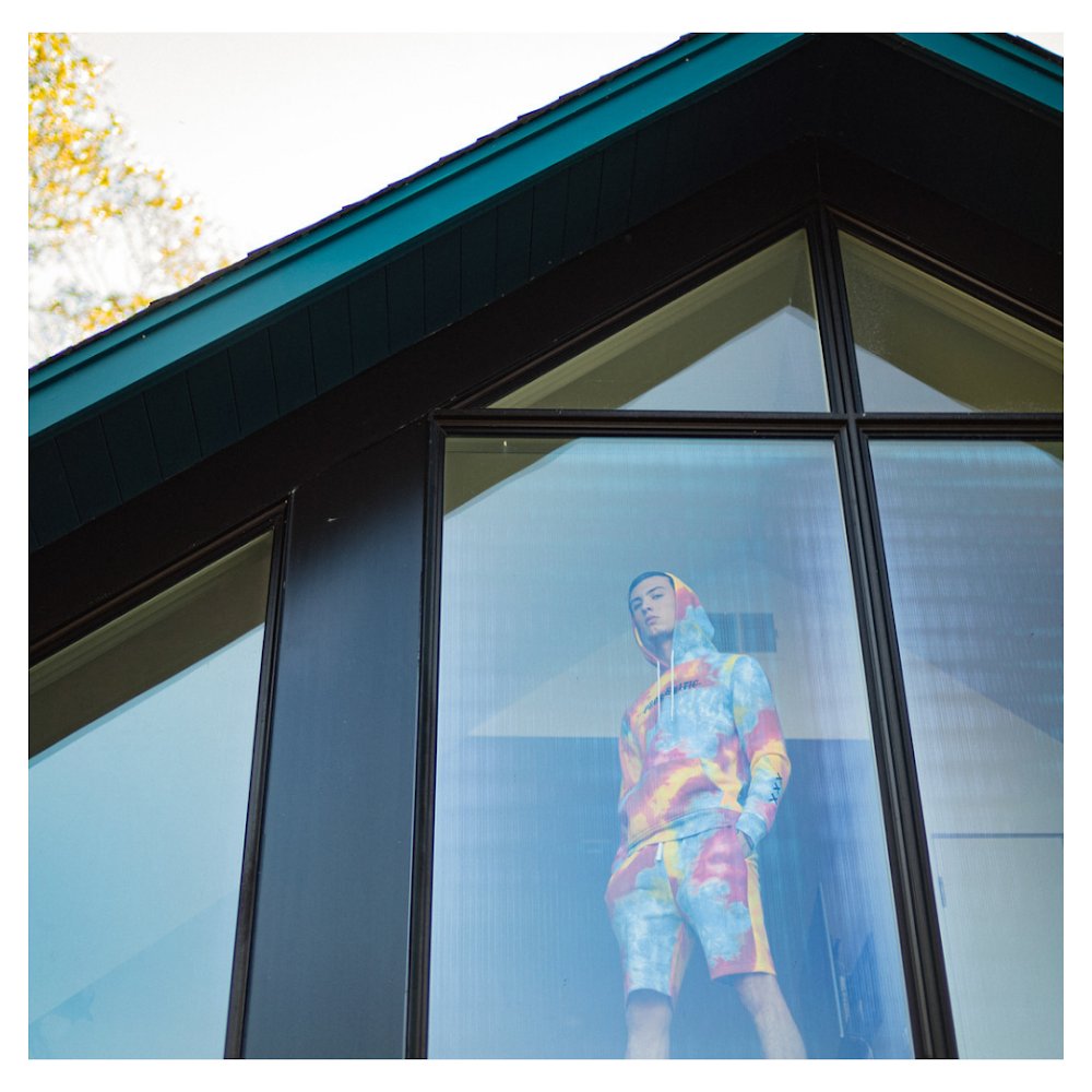 brooklyncloth's tweet photo. TIE DYE Trends For Everyone. || #BKCL 🌈
__
#highquality #mensfashion #hoodiesforher #womensfashion #sweatshirts #tiedye #tiedyetrends #newdrop https://t.co/bh6OXVMs5v
