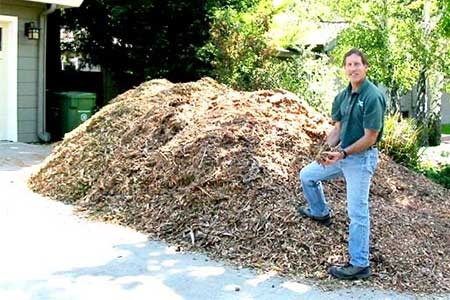 victorytractor's tweet photo. We kick off our first Spring post with an overview of wood chippers.  

A valuable tool that save tons of time and money when maintaining a large property.

https://t.co/78ycLomakV https://t.co/1SXvfMw9zu