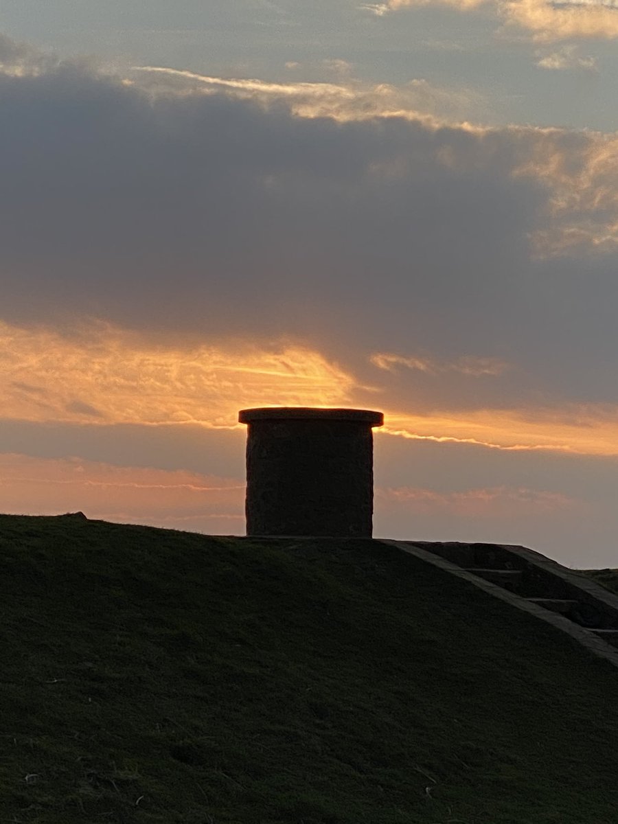 Burrough Hill tweet media