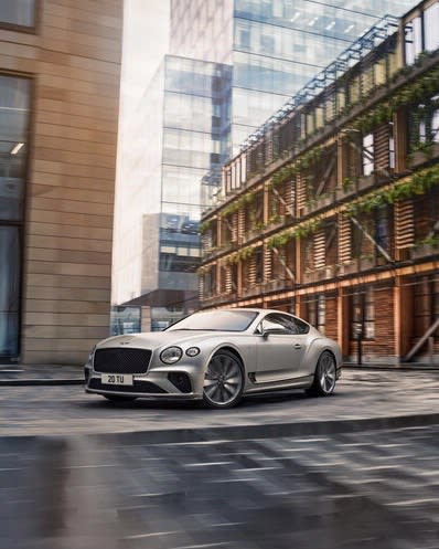 BentleyNewc's tweet photo. Thrilling from every angle. The new #ContinentalGT Speed with exclusive Speed detailing enhancing its dramatic presence. 

For more information about the new Bentley ContinentalGT Speed contact Bentley Newcastle today on 0191 295 8050.

#BentleyNewcastle #BentleyMotors
#JCT600 https://t.co/fPetSQbZQH