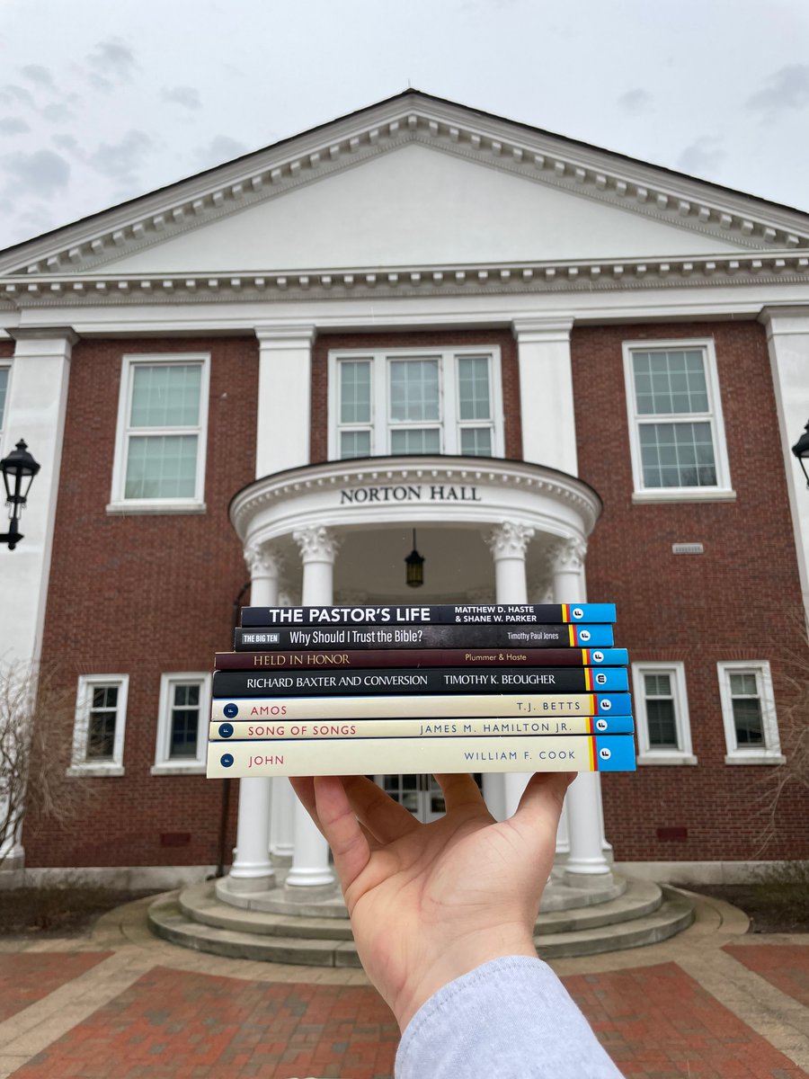 SBTSadmissions's tweet photo. There may not be any games today, but we still got #SBTSMadness books to give away! RT to win this excellent bundle from our sponsor @Christian_Focus. https://t.co/07017Moolg