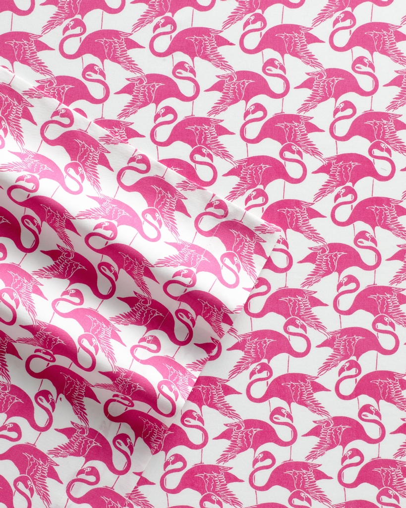 PoppyandFritz's tweet photo. These Flamingo Sheets will add a bright pink pop of color to any space.
Available at #targetstyle #targethome #target #targetmyway - https://t.co/7vUWc2vQpg
#poppyandfritz #freshdecor #colorfulhome #preppystyle #preppyliving #casualstyle #apartmentliving #fundecor https://t.co/NAAqgMTyF0