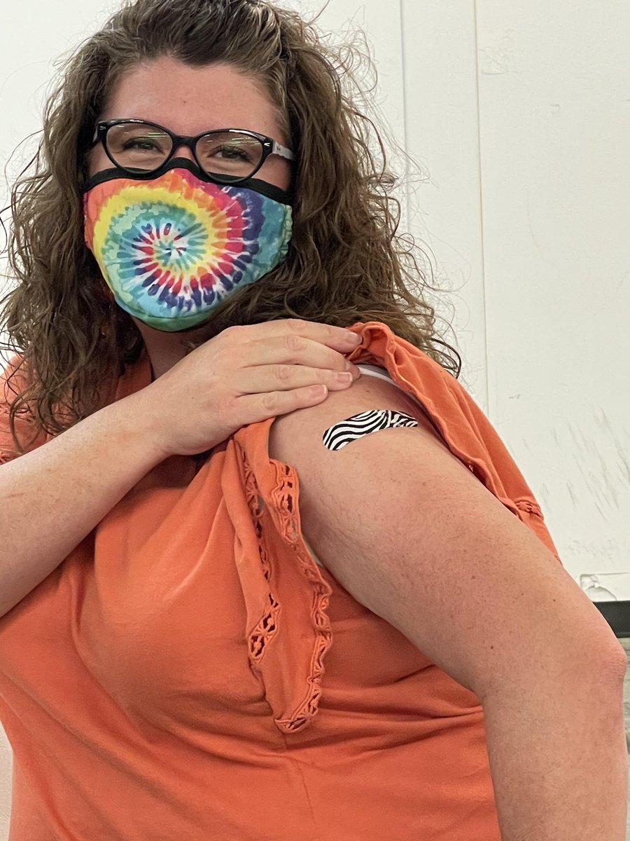 MarriottLibrary's tweet photo. The Utah COVID-19 Digital Collection recently reached 1000 items submitted and we're still open for more. Are you noticing new aspects of your daily life during the pandemic after a year? Submit your photos &amp; stories:
https://t.co/NeHp7yHmnR https://t.co/vNRNHfZ85o