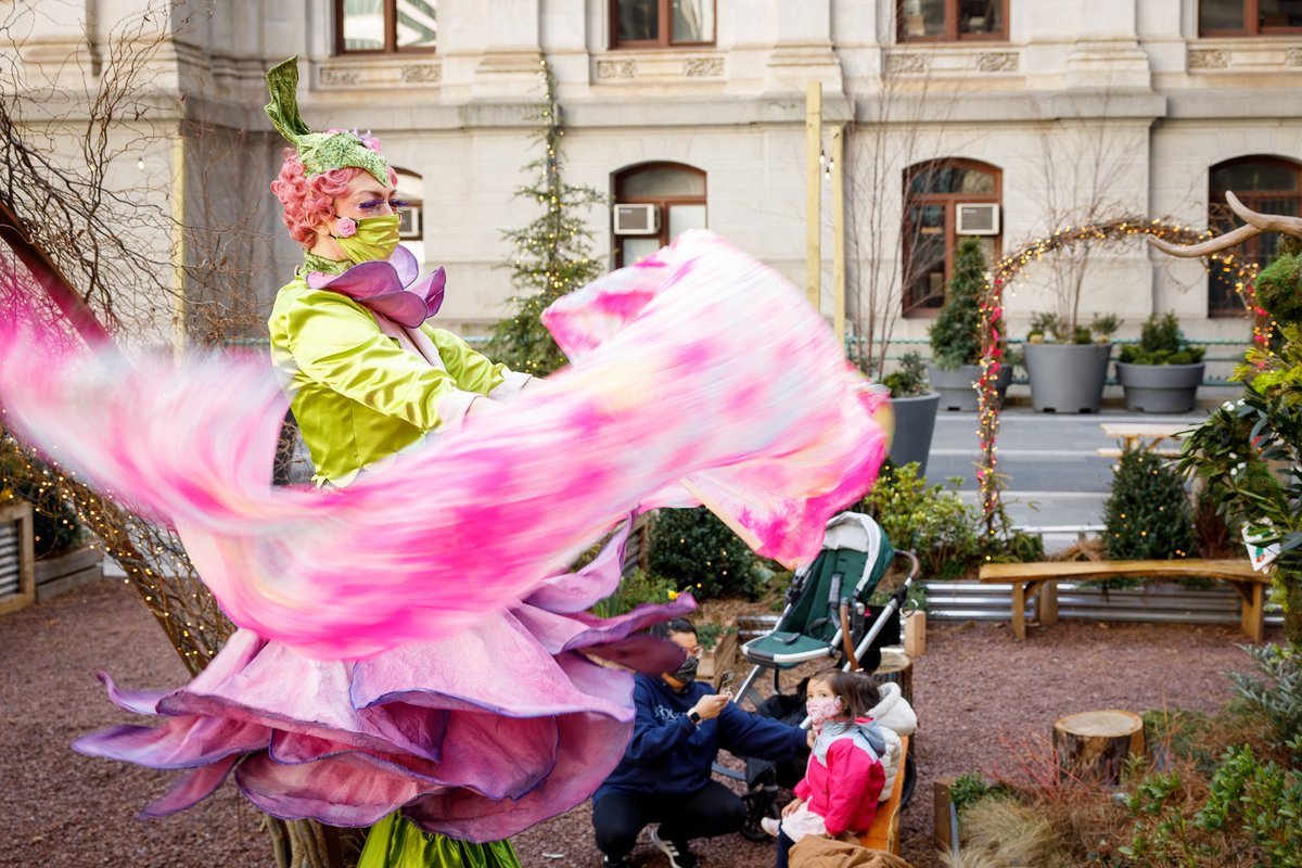 ccdphila's tweet image. Mother nature provided us a perfect day to celebrate spring and our 30th anniversary this past Saturday 💐 🌷. The Wintergarden welcomed the change of season with an appearance from the flower fairy ✨. Explore our full calendar of events for the season. bit.ly/2LtWCwO