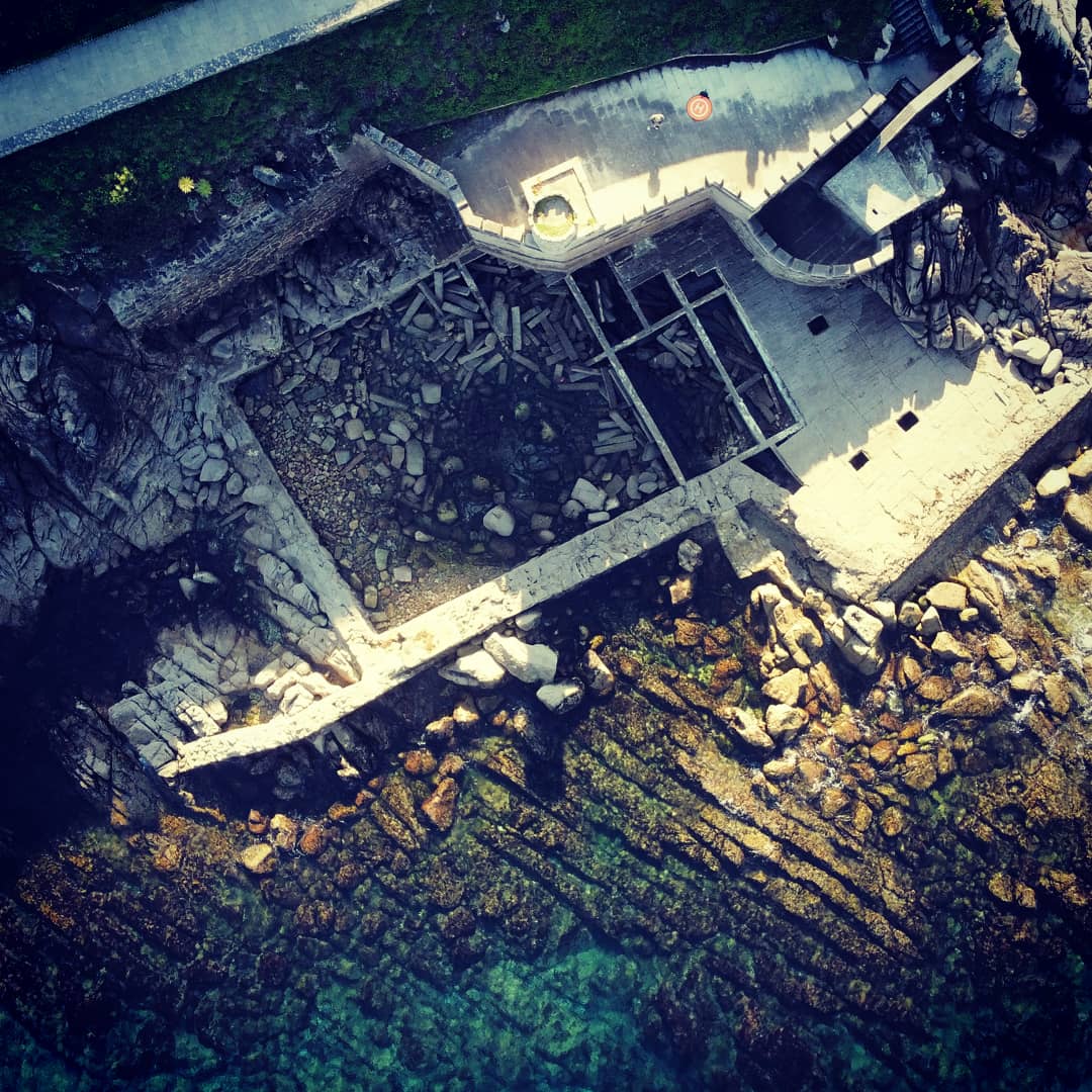 ramalvclav's tweet photo. Ancient shellfish farm named "Cetaria de Serrápio", Baiona, Galicia, Spain
#galicia
#pontevedra
#cetarea
#lugaressecretosdegalicia
#fotogalicia
#galiciavisual
#galiciamaxica
#shellfishfarm
#shellfish
#lobsters https://t.co/bJ9mOH4iFw
