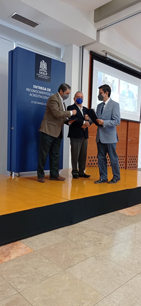 isaacfepzh's tweet photo. Entrega de acreditaciones de los programas educativos de arquitectura y medicina de la @FEPZH_UASLP, felicidades a alumn@s, personal docente y administrativo que contribuyeron a este éxito. Orgullosamente @LaUASLP https://t.co/c1IBwJX1uK