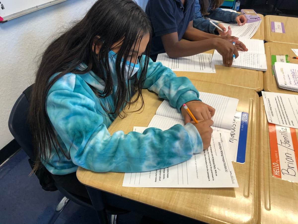 VCharterk5's tweet photo. VCS K-5 students reviewing how to unpack a prompt for tomorrow’s FSA Writing Mock test. #GoKnights

We are now enrolling K-5 for the 2021-22 school year. Apply today online at https://t.co/jY6i7pD96z https://t.co/A2hucyNG36