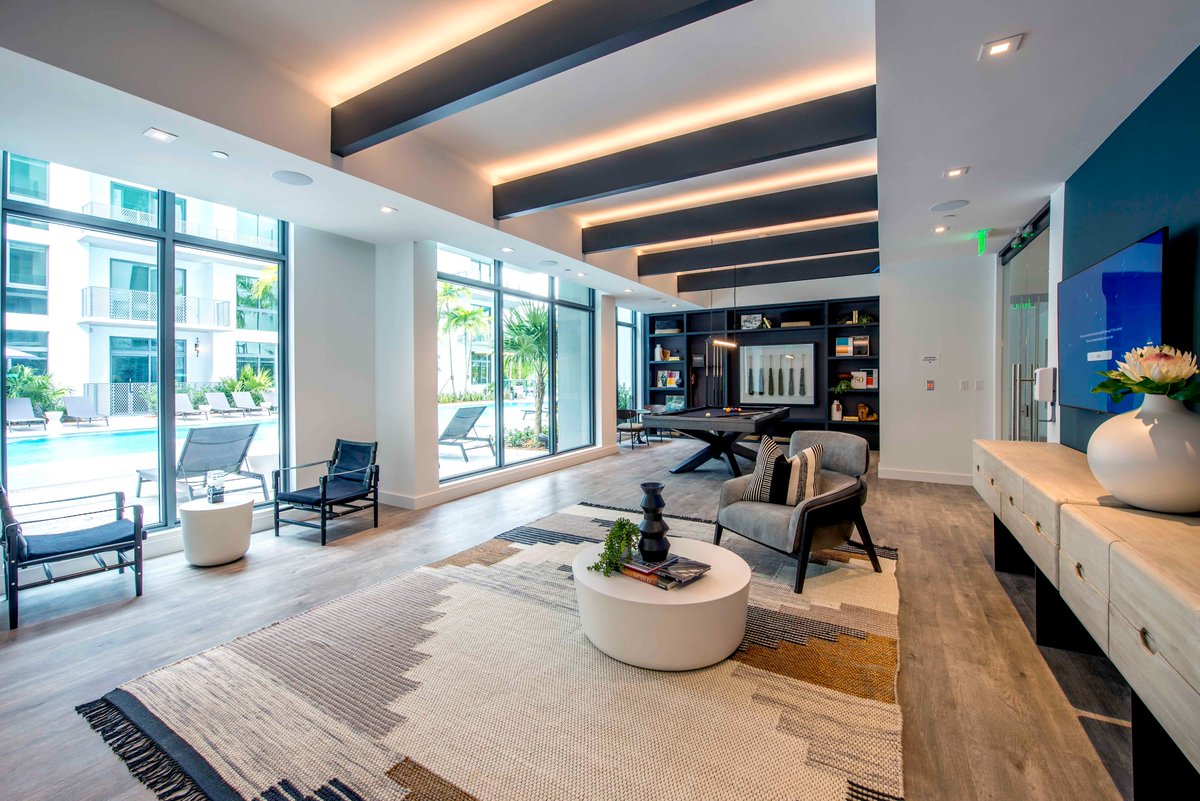 kaufmanlynn's tweet photo. What better way to celebrate the beginning of Spring than with a National Green Building Standard achievement? Congratulations to our Miami River Walk Apartments team for attaining the project’s Silver Certification!
#GreenBuilding #NGBS #KLTeam #miami #MiamiRiverWalk https://t.co/SxNY1AJ9HR