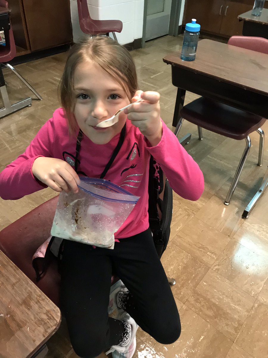 teacher_webster's tweet photo. A lesson that covers fractions, states of matter, and a yummy treat? Yum! Ice cream in a bag experiment! #crosscurricular #JCPSReturn @JCPSKY @JohnsontownRoad https://t.co/iLiAC6QOG2