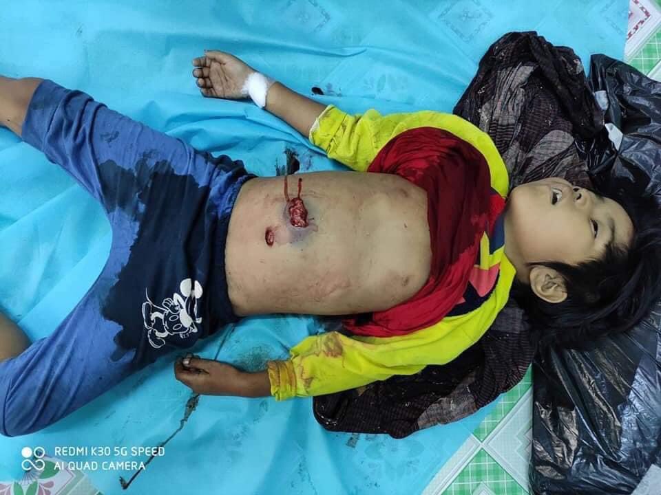 PannEain95's tweet photo. This kid living in the house was shot dead by myanmar soldiers. She is onky 7 years old chid. #SaveMyanmarCitizens #RejectMilitaryCoup #WhatsHappeningInMaynmar #WeNeedR2PInMyanmar https://t.co/aqJtKgJ2d6