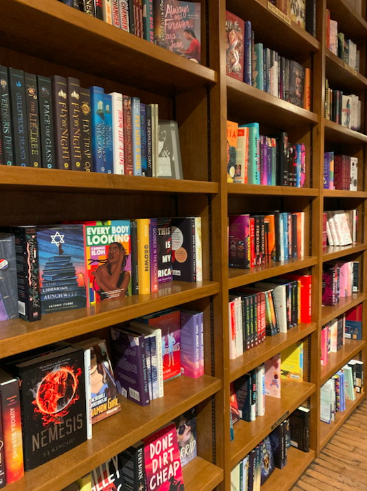BooksandBooks's tweet photo. #BookTwitter community, please VOTE for #BooksandBooks for the @FedEx Small Business Grant! You can vote 1x every 24 hrs. RT to spread the word! https://t.co/cHXgCW9ef7 https://t.co/VHeI8r2H6G