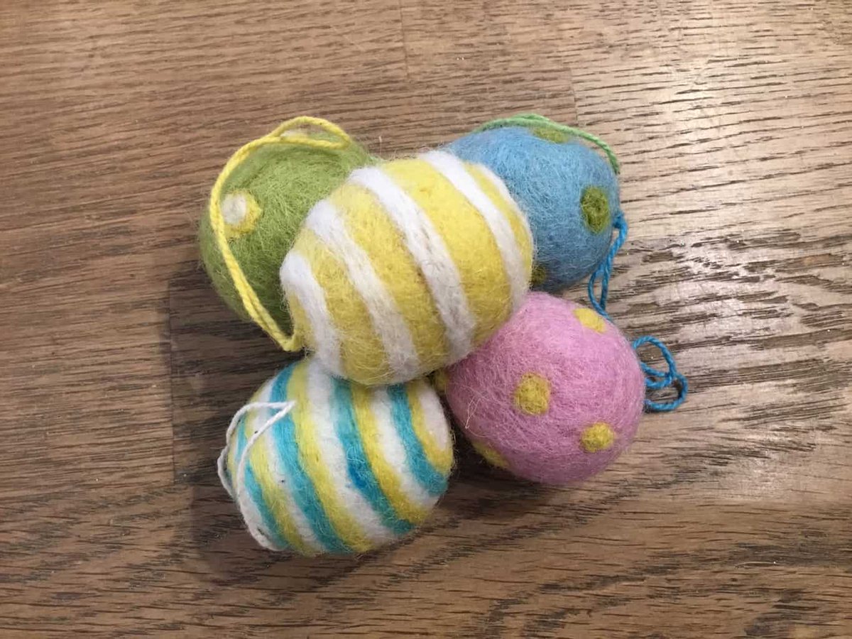 daisycheynes's tweet photo. Easter's Coming - https://t.co/bMvllxVbwq. So another Easter in lockdown and your favourite shops might still be closed. But we'd like to show you some of our lovely Easter gifts and cards that will help you brighten up your home and link up to your friends and family. https://t.co/qj4T9udveX