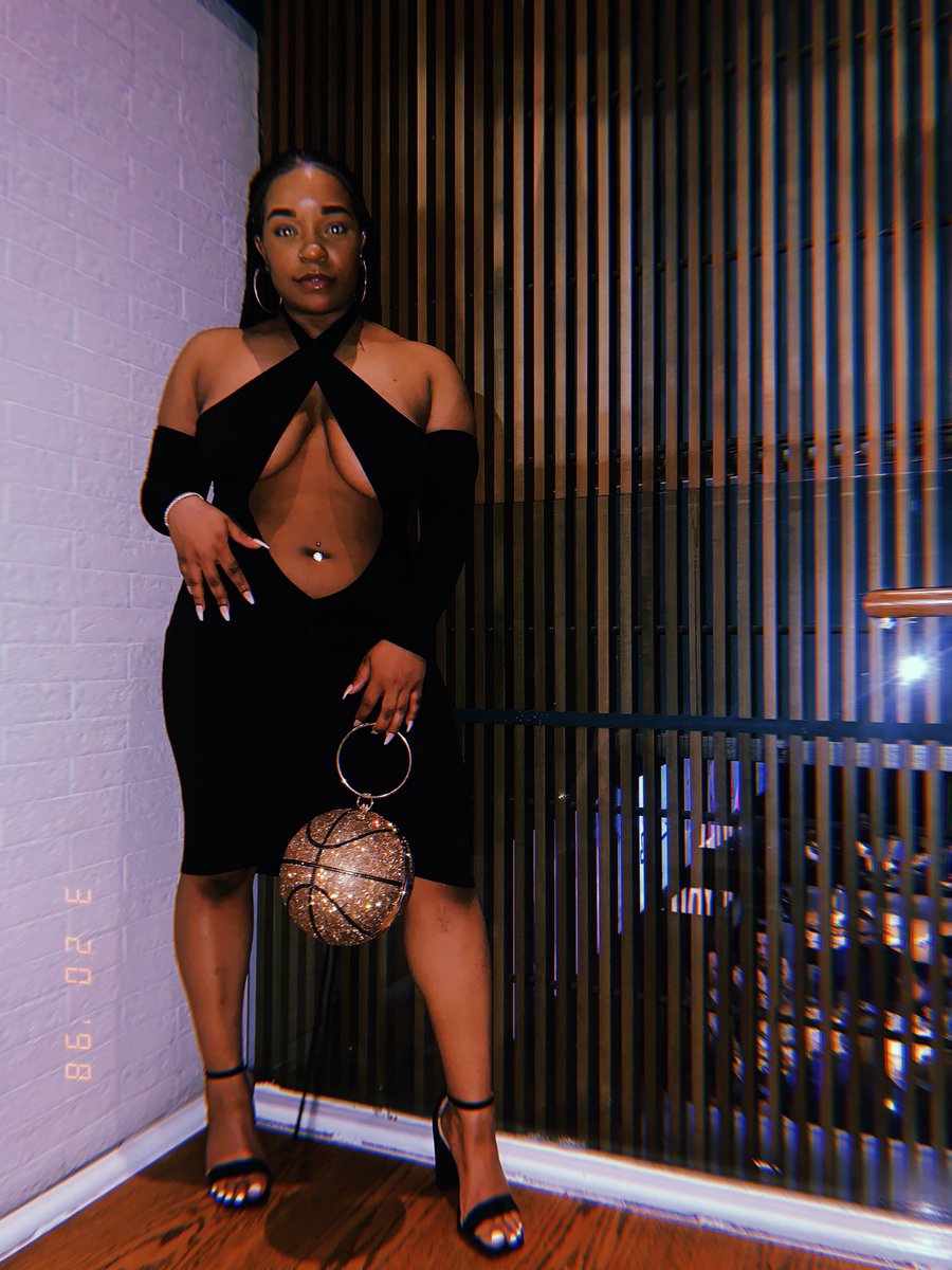 Itsjustberry23's tweet photo. God Bless These 20 Somethings #Happy26ToMe 🥳💖 https://t.co/E9EfNitvb6