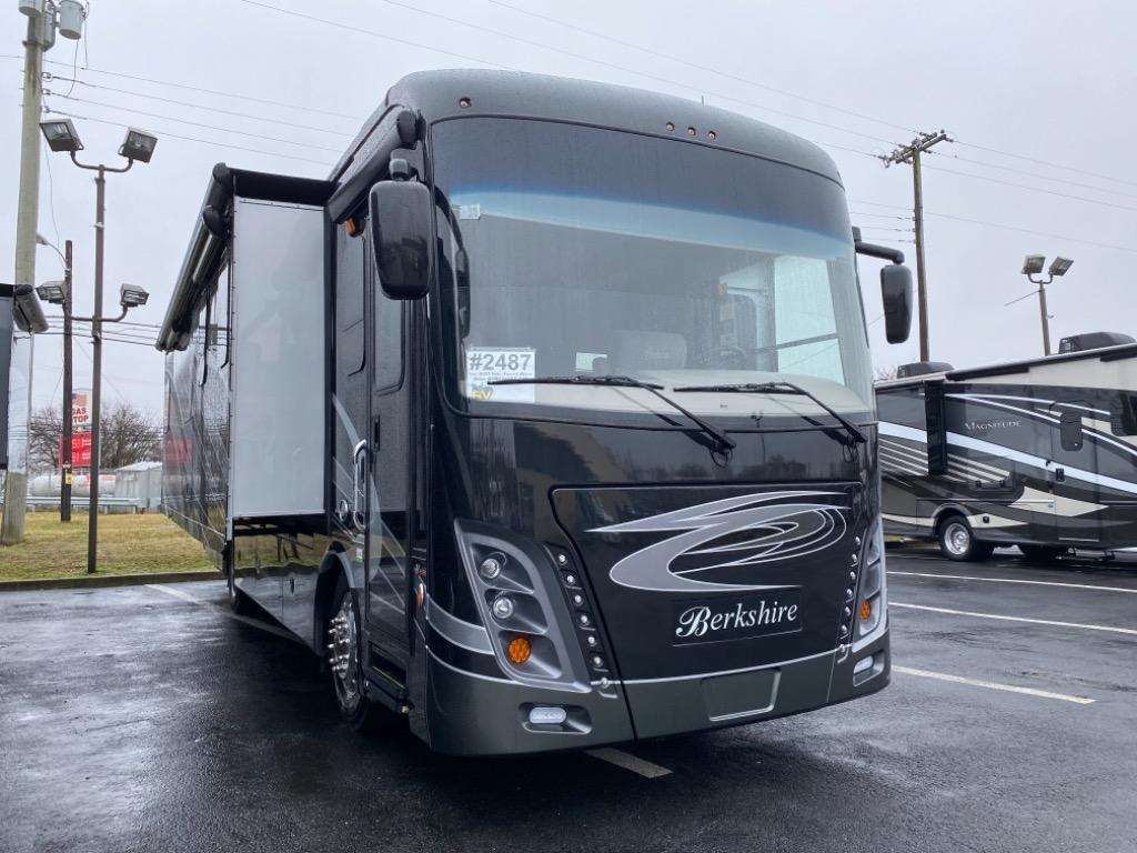 Dylansrv's tweet photo. Short and Sweet! This 2021 Forest River Berkshire is under 36 feet, and is big enough for the whole family with sleeping for up to 8! Inside you'll find a bunk over the cab, booth dinette, sofa/sleeper, fireplace, king size bed and more. Priced at $244,988 stop by for a tour! https://t.co/q6R2HIQZEw