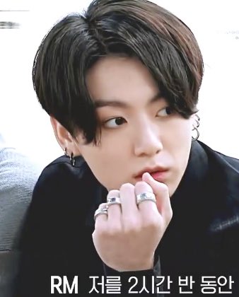 97HANDS's tweet photo. the rings are so attractive https://t.co/a0J0RnHUh5