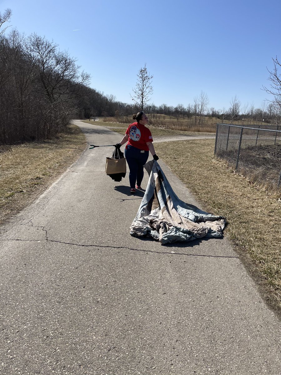We got a park! So excited to be helping out our community, and volunteering with some of my favorite people. We cleaned up 99.8 POUNDS of trash!! 💚🌱 #T0634 #Community