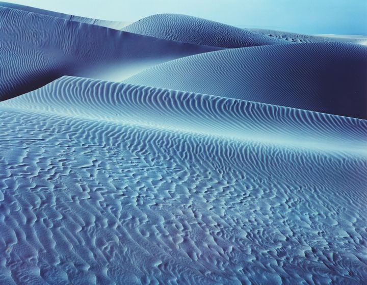 •
#BluePicture
•
Blue is the only color 
which maintains 
its own character 
in all its tones... 
it will always stay blue
•
🖊 #RaoulDufy
•
Blue Dune, Oceano
•
📷 #EdwardWeston 
•