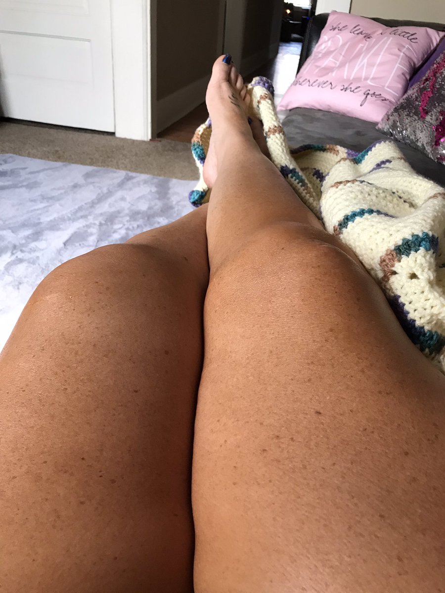 PrincessSpank's tweet photo. Don’t you love being naked? DM me for more pics https://t.co/sOVXFHP1st